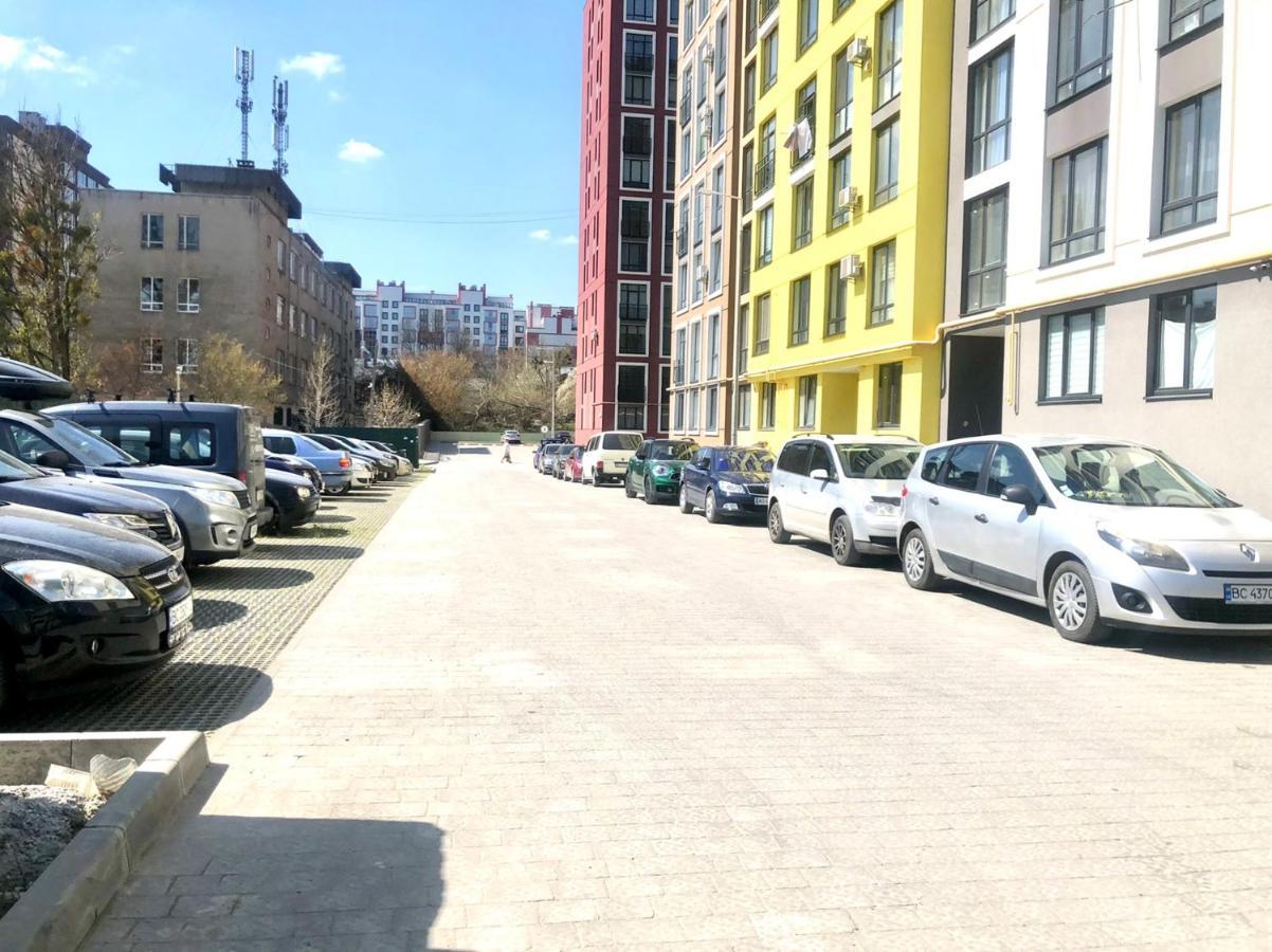 Osapart Cozy Apartment In A Complex Semycvit Lemberg Exterior foto