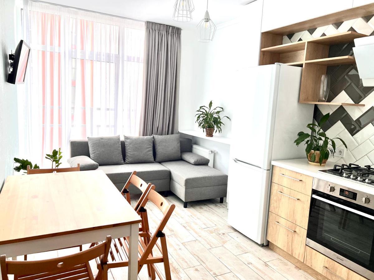 Osapart Cozy Apartment In A Complex Semycvit Lemberg Exterior foto