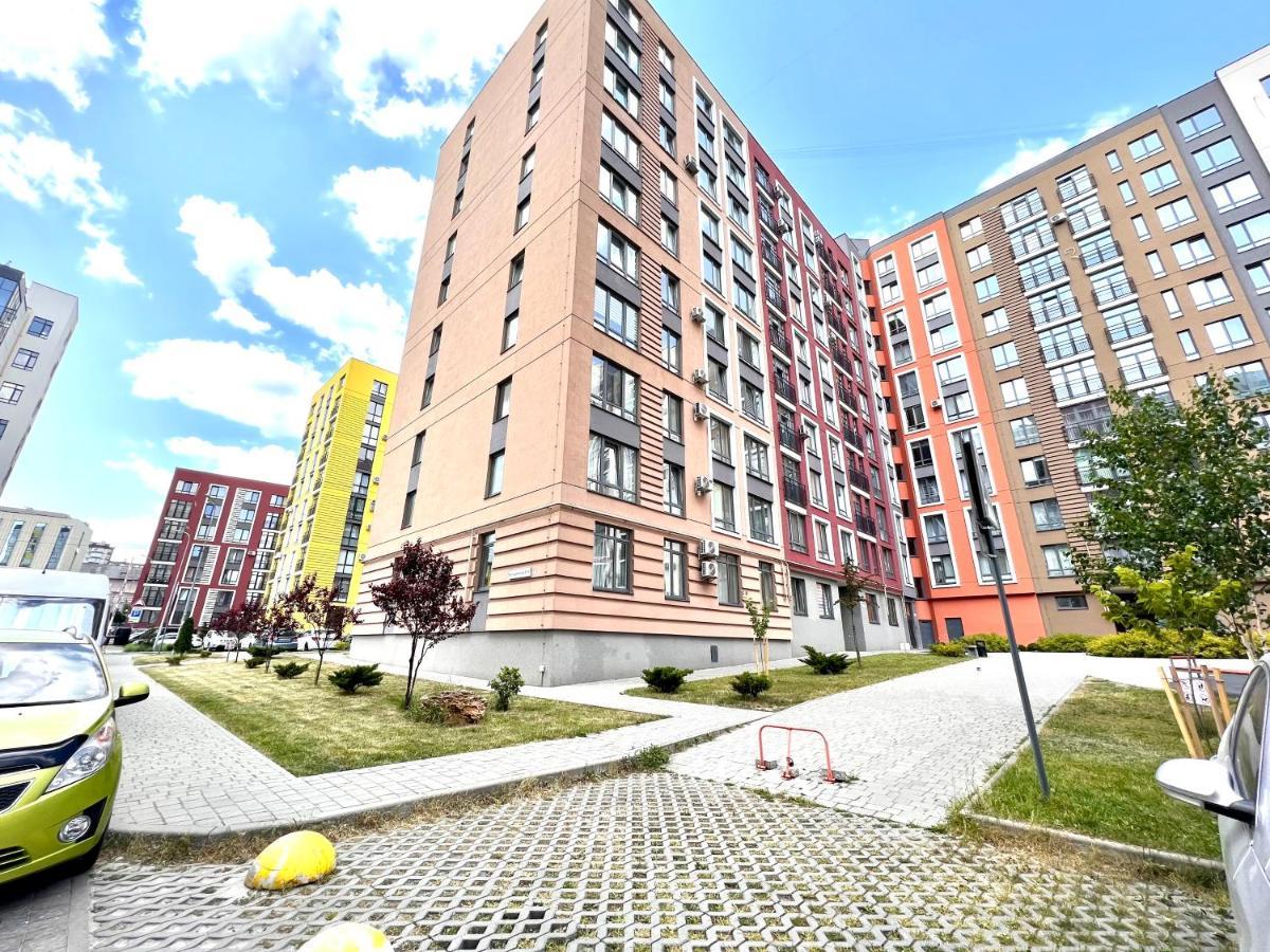 Osapart Cozy Apartment In A Complex Semycvit Lemberg Exterior foto
