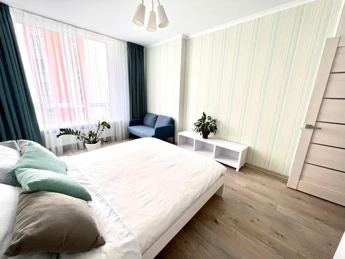 Osapart Cozy Apartment In A Complex Semycvit Lemberg Exterior foto