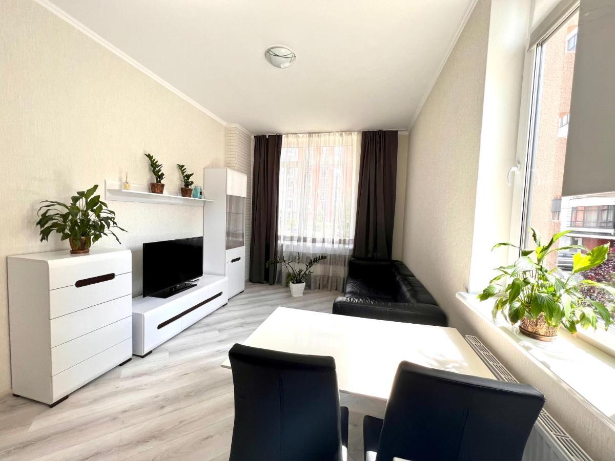 Osapart Cozy Apartment In A Complex Semycvit Lemberg Exterior foto